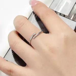 [셀러에이드]실버925 백금 도금 꼬임 로프 디자인 오픈 링 귀걸이