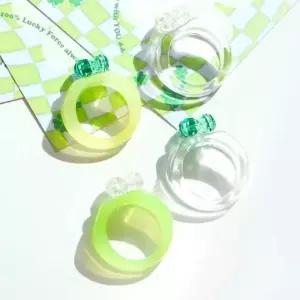 [셀러에이드]투명 아크릴 반지 우정 행운 크리스탈 친구 응원 링