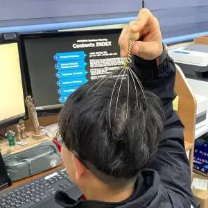 [골드스마일]핸디 머리 문어발 지압기 두피