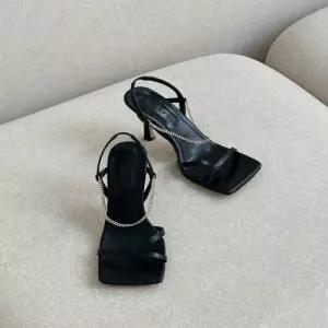 여성 스트랩 하이힐 쪼리 샌들 구두 107032