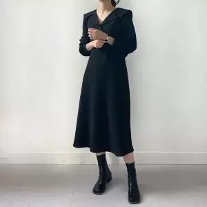 [하프클럽/셀러허브_여성트랜드패션]아이우먼 브이카라뒷리본원피스 YPG468M