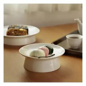 에라토 돌 백일상 굽접시 1p 모루 소반 화이트 도자기 그릇 16cm