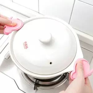 WL 나비 자석 냄비집게 2p 색상랜덤) 주방소품 냄비손잡이 실리콘손잡이 단열커버