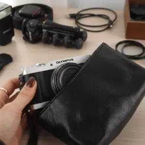 휴대용 미러리스 카메라 가죽 파우치 중형 블랙 수납