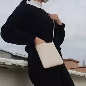 ( )폰가방 플로랄화이트 핸드폰크로스백 휴대폰미니가방 크로스가방