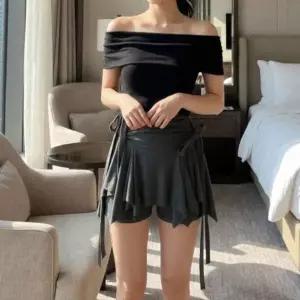 [하프클럽/]여성 봄 여름 리본 장식 언발 미니 스커트 바지