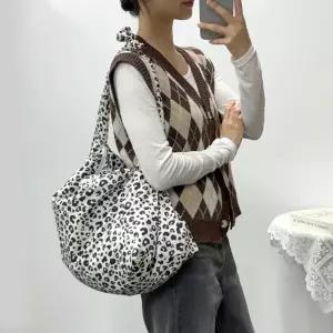 호피 빅사이즈 크로스백 여성 빅백 보따리 가방 큰 여행용 쇼퍼백