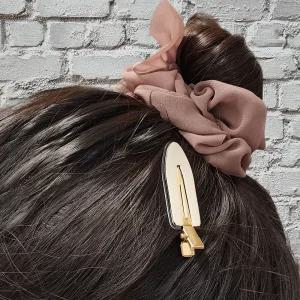 흑백 화살표 머리핀