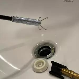 화장실 배수구 청소용품 싱크대 세면대 하수구 이물질 제거 스프링 뚫어집게 60cm