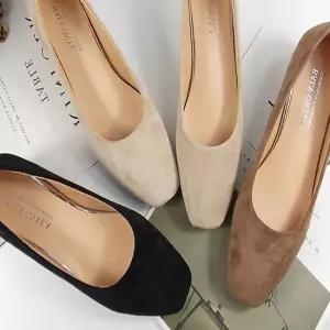 여자 스웨이드 3컬러 로우굽 통굽 플랫 펌프스힐 여성 여성로퍼 블로퍼 캐주얼신발 로퍼