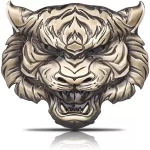 치열한 시선과 열린 입을 가진 터프 타이거 자동차 모터사이클 스파이더 ATV 펀 헤드 페이스 파워