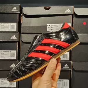[국내매장 정품] 아디다스 오리지널 태권도화 태권도 운동화 JS1228