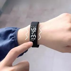 청각장애인 진동 알람 시계 팔찌 보조 LED 다용도 손목