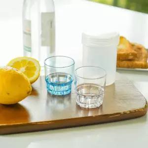 가벼운 소주컵 휴대용 캠핑 술잔 안깨지는 소주잔 2P 예쁜 세트 케이스