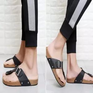 여름 버클슬리퍼 남녀공용 2컬러 버클조리 커플슬리퍼 커플샌들 남여공용 캐주얼쪼리