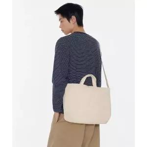 무신사 스탠다드 캔버스 와이드 투웨이 토트 백 아이보리 MEEBC0Z33-IV 483102