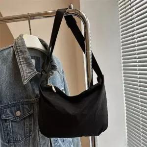 남친 여자 대학생 캐쥬얼백 대용량 크로스백 커플 만두백 중대형 원픽5