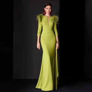 여성을위한 맞춤형 웨딩 게스트 드레스 그린 깃털 프릴 버튼 정장 이브닝 가운 인어 딥 브이 넥 파티 드레스 롱