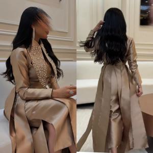 맞춤형 진주 비즈 술 무도회, A 라인 하이 칼라, 맞춤형 가운, 미디 드레스