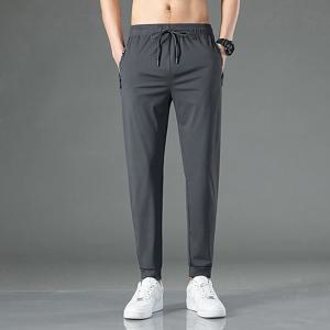 여름 아이스 실크 캐주얼 대형 스트레이트 레그 와이드 레그 팬츠 청소년 빠른 건조 루즈 스포츠 캐주얼 드롭 느낌 캐주얼 바지