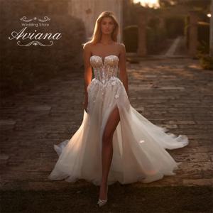 아비아나 맞춤형 스윗하트 코르셋 아플리케 스팽글 플라워 웨딩드레스 A라인 스윕 트레인 하이 사이드 슬릿 슬리브리스 2025