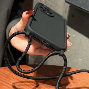 아이폰 17 에어 16E 15 16 프로 맥스 14 13 12 11 7 8 플러스 XS XR SE 2022용 크로스바디 소프트 폰 케이스 조절 가능한 랜야드 스트랩 커버