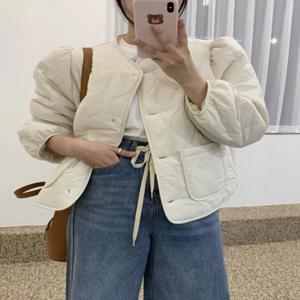 겨울 숏 코트 여성용 루즈핏 긴팔 블랙 코튼 재킷 스타일리시 에이지리스 아우터웨어 탑 버튼 디테일 한국 스타일