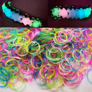 Loom 밴드 세트 DIY 팔찌 만들기 키트 Trangparent 형광 빛나는 Loom 밴드 키트 다채로운 고무 밴드 스타터 키트