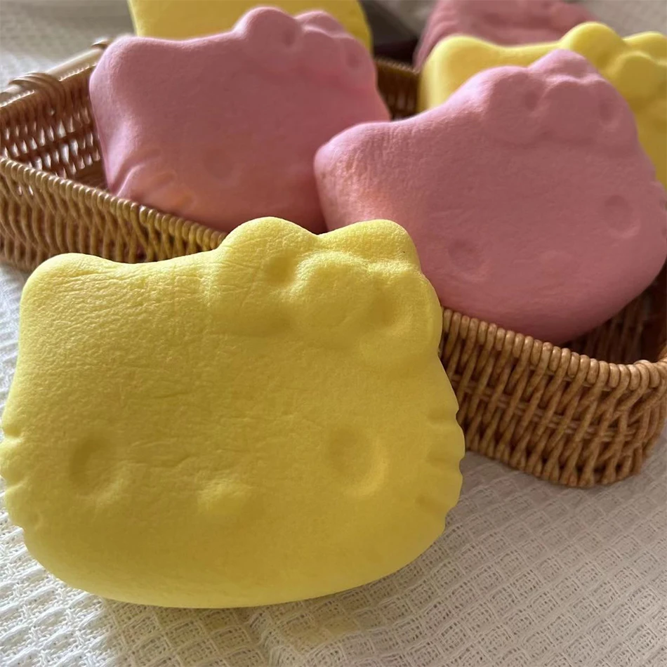 산리오 헬로 키티 스퀴시 귀여운 만화 애니메이션 어린이 피젯 토이 패션 카와이 성인 스트레스 볼 부드러운 스트레스 해소 장난감 선물