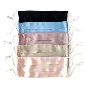 남성과 여성을 위한 100% 멀베리 실크 페이스 마스크 입 커버 조절 가능한 귀 루프로 재사용 가능한 세척 가능 방진