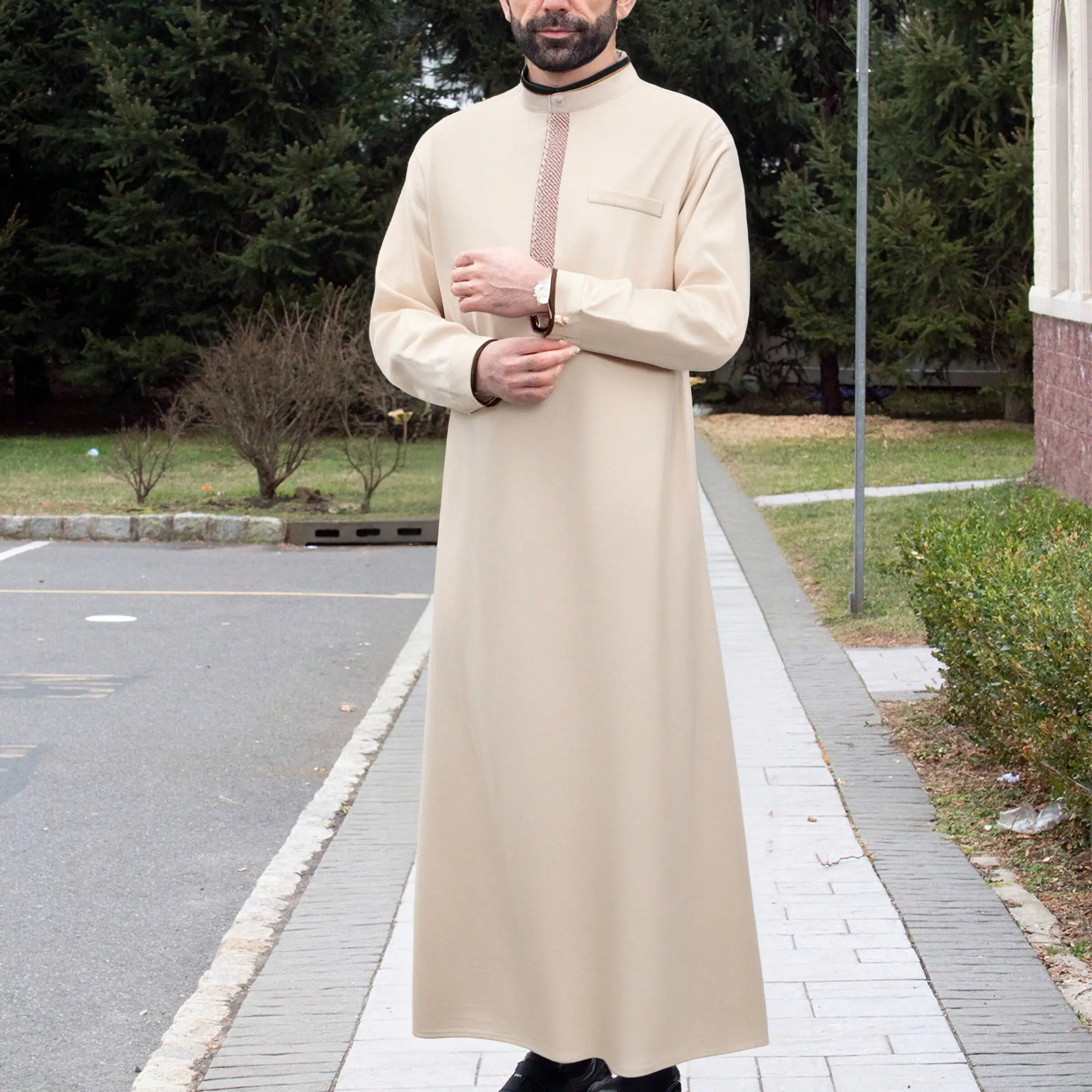 이슬람 무슬림 아랍어 캐주얼 남성 Abaya 긴 소매 수 놓은 스탠드 칼라 아랍어 Abaya 남성 전통 의류