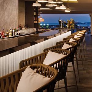 레스토랑용 백바 의자 침실용 팔걸이 편안한 발코니 캠핑 바 의자 편안한 디자인 바 의자 살롱 가구