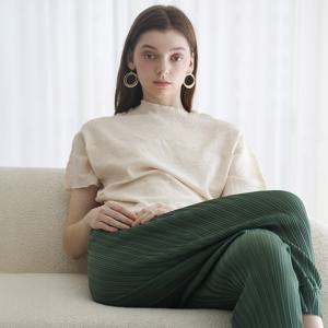 [최초가 198000원] 쟈가드 프릴 플리츠 반팔 블라우스_YJ05WRPBL11