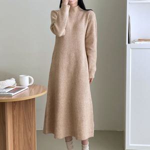 [하프클럽] 여자 하찌니트 A라인 반목폴라 겨울 연말룩 롱원피스
