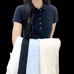 MUST IT_[ 출고]타미힐피거 여성 5버튼 슬림핏 미니 플래그 로고 피케 카라 반팔 티셔츠
