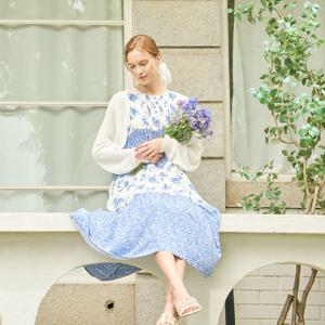 라페어 피앙세 블루 랑데뷰 핀턱 셔링 롱원피스 LWLBAOP0282-BU