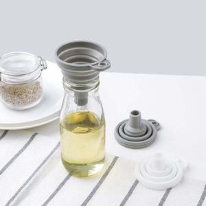 휴대용 미니 접이식 모던 실리콘 깔때기 깔대기