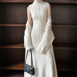 비욘드라이프 롱슬리브 반목 니트 투피스 1004572