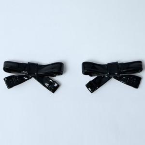 26 SS 발렌시아가 Bow BB 로고 디테일 보우 모티프 이어링 블랙 835414 TZ99M 1449