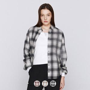 [지오다노] 여성 루즈핏 체크 셔츠 346504