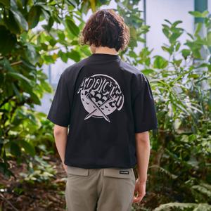 챌린저 남성 트랜스포머 빅프린트 라운드 우븐탑 블랙 CHE1MWT5107BK