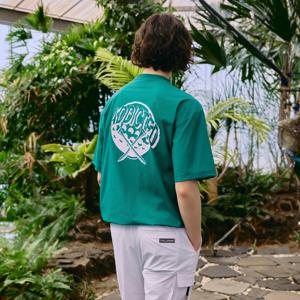 챌린저 남성 트랜스포머 빅프린트 라운드 우븐탑 라이트그린 CHE1MWT5107LN