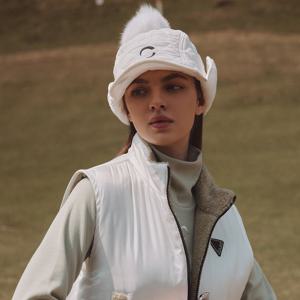 챌린저 여성 폭스퍼 폼폼 퀼팅 캡 오프화이트 CHB4WCP0423OW