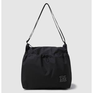 르꼬끄 공용 경량 크로스백 B1 QQ323XBG71 BLK OLV