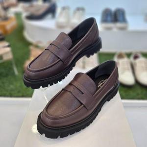 허시파피 세이브존07 여성 3CM굽 경량 심플 페니로퍼 3FR431