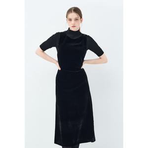 [유닛]새틴 벨벳 에이라인 원피스 UFKWOP371N