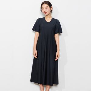 [디아스토리] 여름 바캉스룩 솔리드 썸머 절개 드레스 (CHMODF08) 블랙