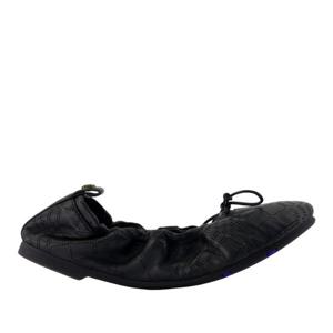 버버리 스무스 가죽 어니언 토 발레리나 8121096 A1189 BLACK