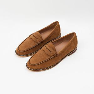 [신난다슈] 여성 로퍼 단화 2cm 플랫 구두 슬립온 소가죽 스웨이드 낮은굽 GDR253053 브라운