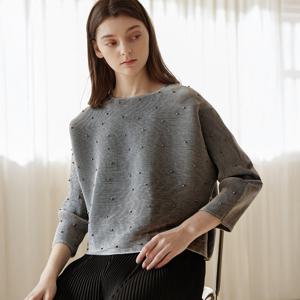 [요이츠] 벨벳 글리터 비즈 플리츠 블라우스_YJ10WNPBL05